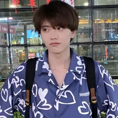 清新自然真人男头,头像男生清纯自然
