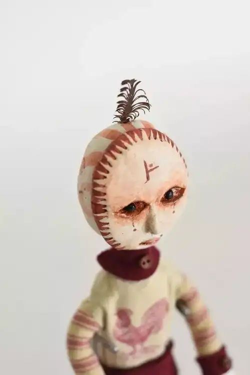 12岁男孩用捡来的垃圾,做出这一整系列暗黑娃娃,大人看完竟然想哭