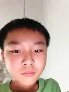 13岁男孩剪什么头好看