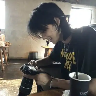 苏瓷成熟个性男头高冷成熟酷男生头像我要个性网

