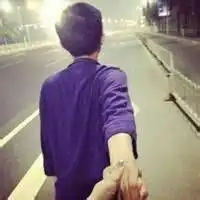 牵手拉手男女各半张图qq情侣头像一对