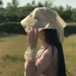 女生头像侧脸唯美漂亮高冷气质女神头像侧脸图片
