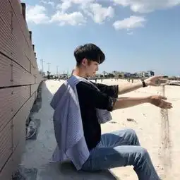 给一个情侣头像,怎么能找到另一个,用什么软件,百度识图有时候搜不到
