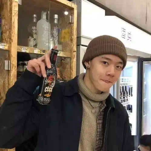 头像抛个硬币如果摔碎了今天就不吃晚饭了